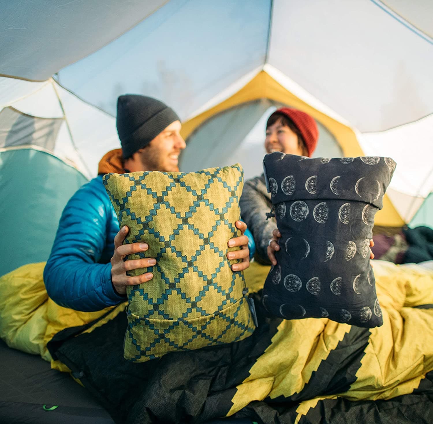 人気のキャンプ枕【2021】快適でコスパ良いおすすめ18選｜山行こ